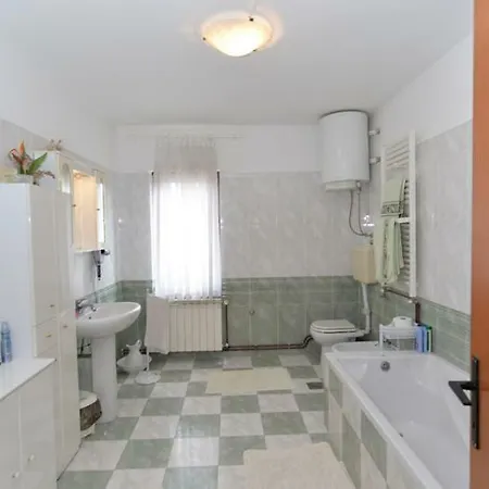 Apartment Stinjan 646